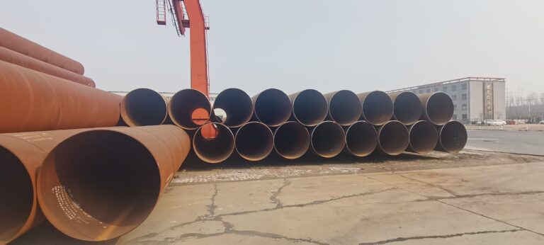Les avantages des tubes d'acier SSAW par rapport aux tubes ERW et sans soudure